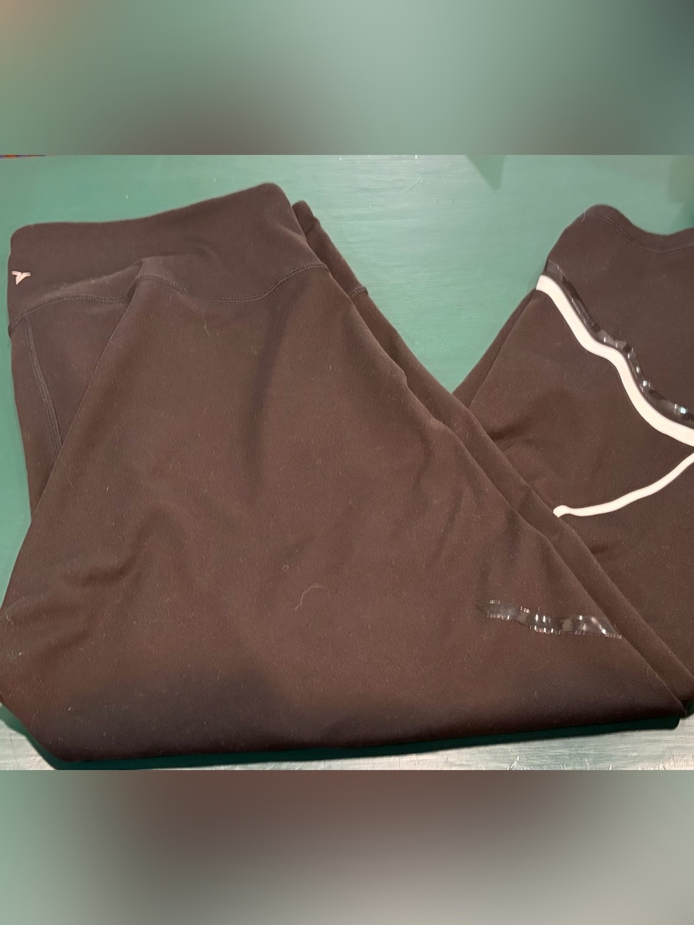 Old Navy Black Elevate Legging with Moisture-Wicking Finish
